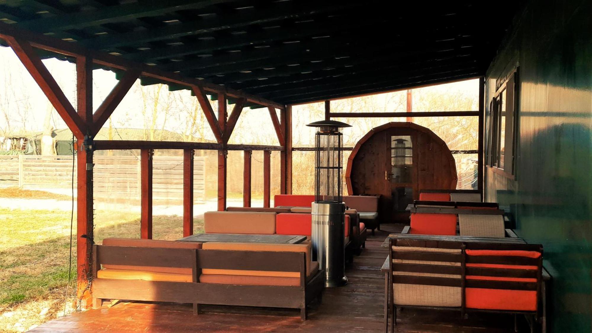 Hotel Restaurant Plutitor Delta Ways Nufaru Exterior photo